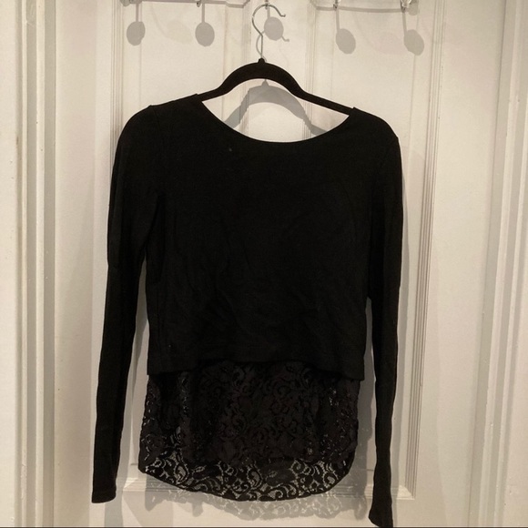 Theory Lace Top - Picture 2 of 8